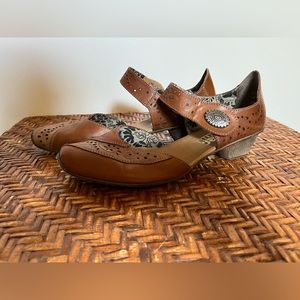 Rieker Mary Jane Brown leather with decorative cute outs Euro 39 US 8.5/9